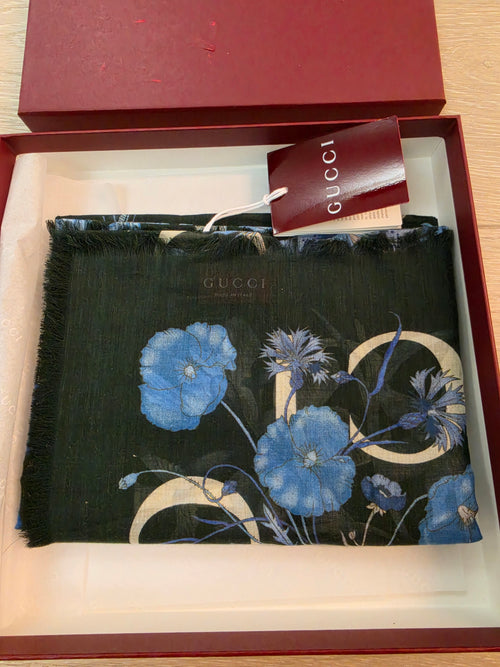 GUCCI Floral Print Scarf Shawl 140x140cm Brand New