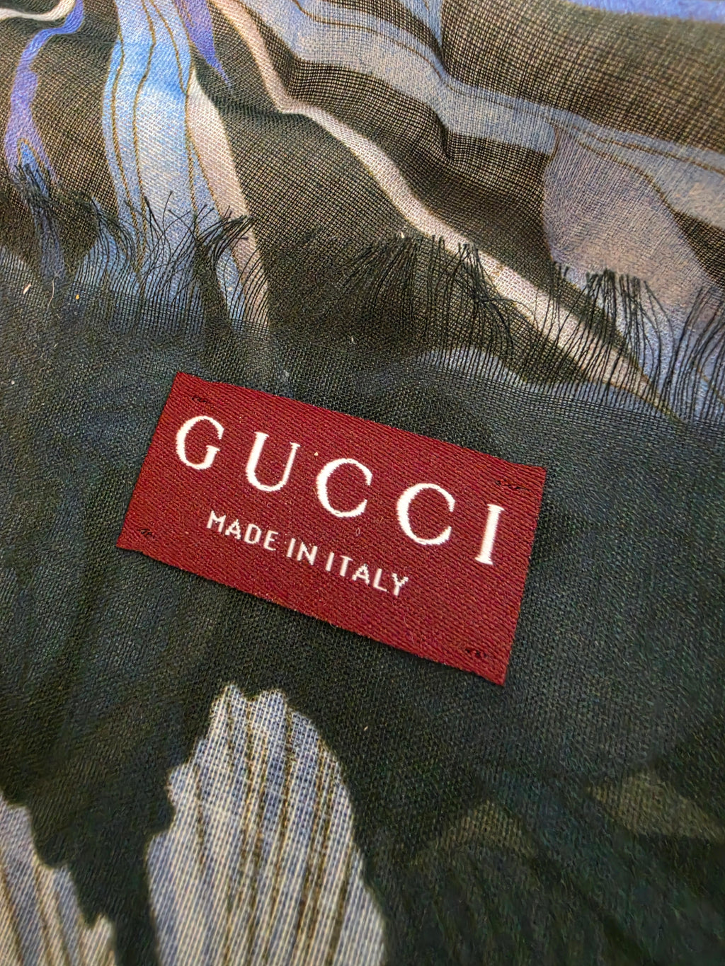 GUCCI Floral Print Scarf Shawl 140x140cm Brand New